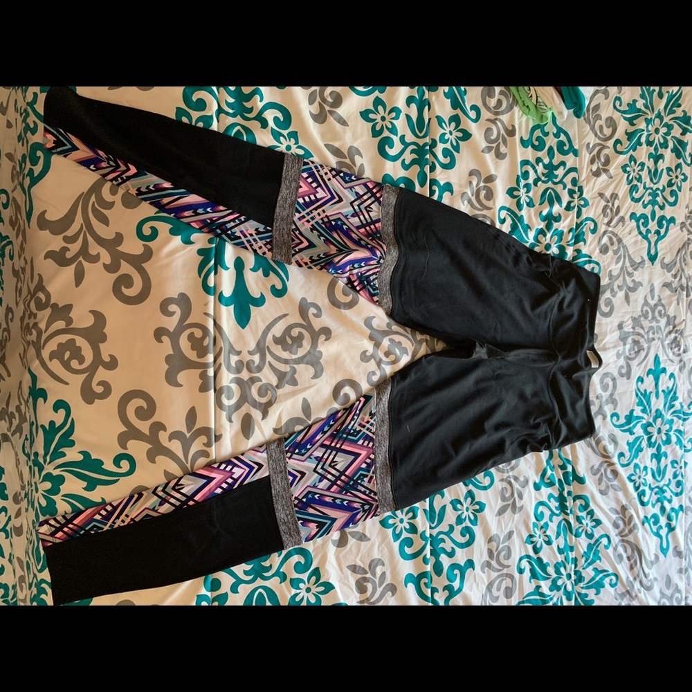 Tribal PINK leggings